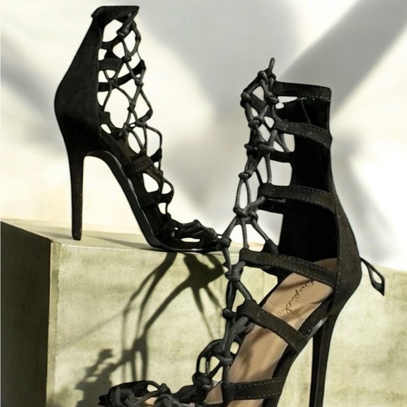🆕Black High Heel Sandals with Strappy Design - Picture 1 of 16